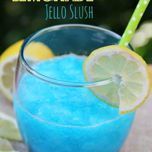 Easy Strawberry Acai Refresher (Starbucks Copycat) - This Silly Girl's ...