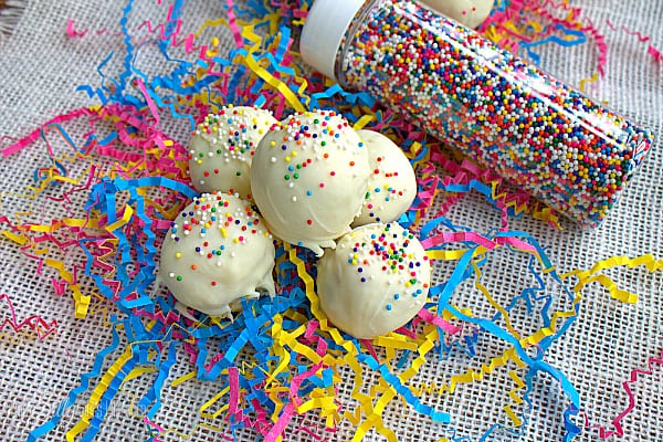 Birthday Cake Truffles, so easy, no bake, made with twinkies and topped with colorful sprinkles!