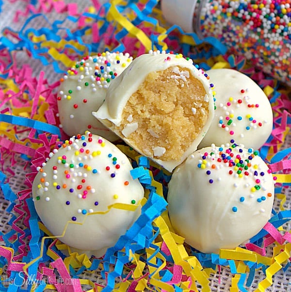 Birthday Cake Truffles, so easy, no bake, made with twinkies and topped with colorful sprinkles!
