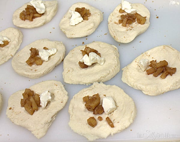 with 1/4 tsp of the cream cheese in each. 