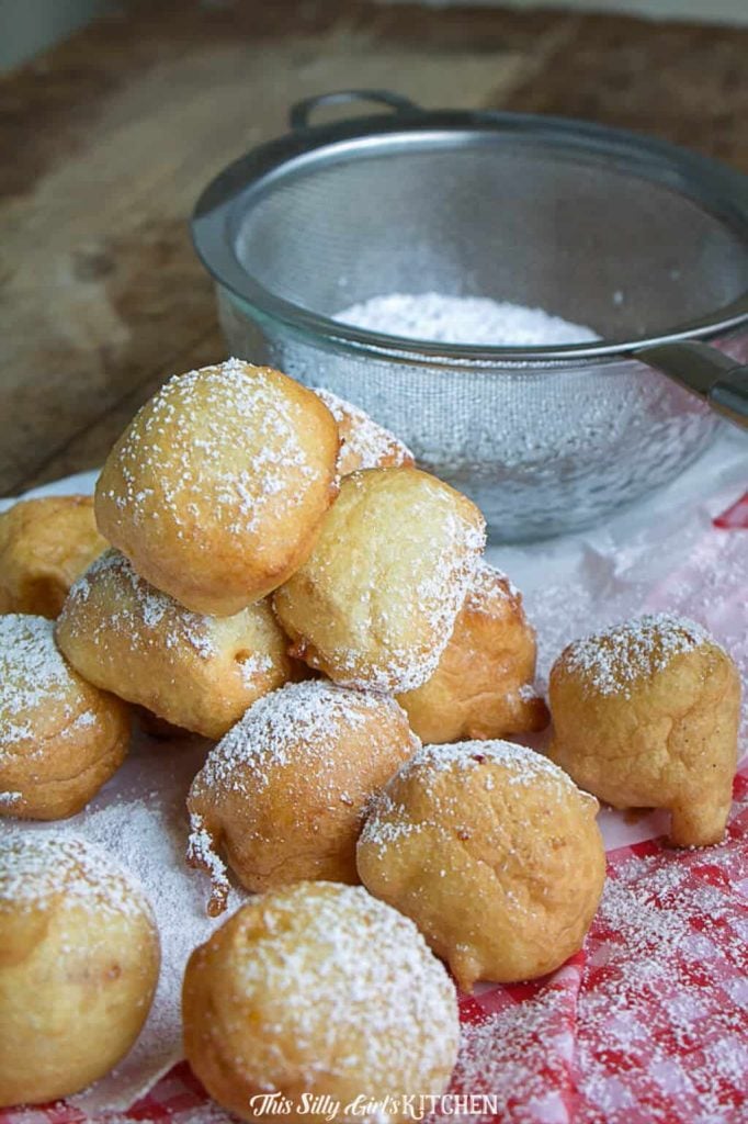 eep Fried Twinkies Bites, the fun fair food in bite size! #recipe from thissillygirlskitchen.com #deepfriedtwinkies #fairfood #funnelcake