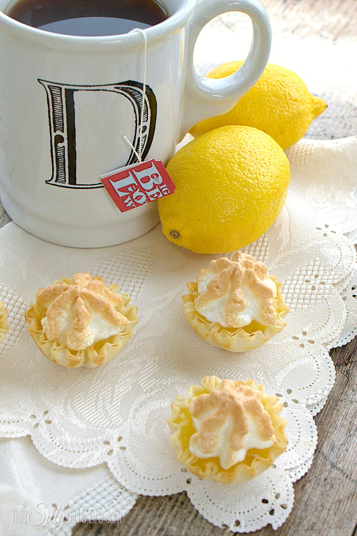 Mini Lemon Meringue Pies, bite-sized version of your favorite classic pie. So easy, simple and amazingly delicious! Perfect with your afternoon tea. - ThisSillyGirlsLife.com #AmericasTea #Ad