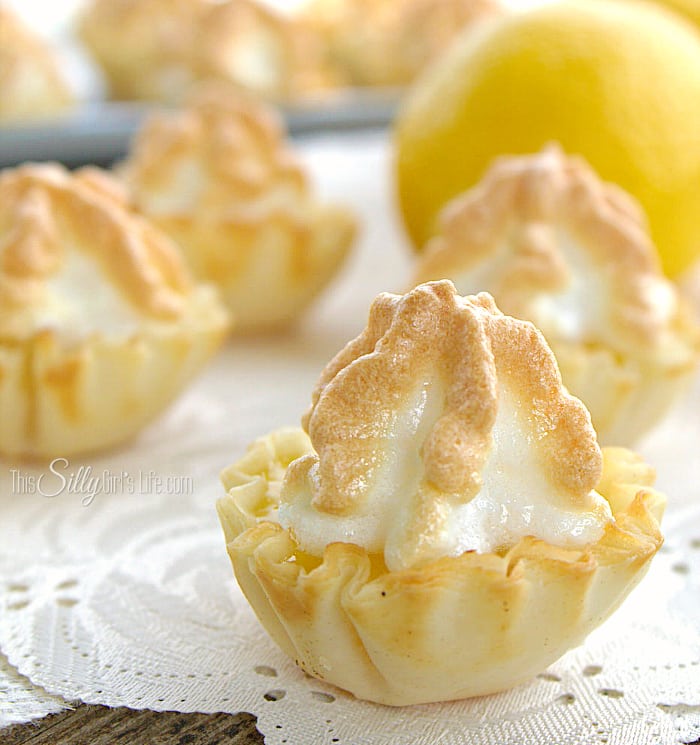 Mini Lemon Meringue Pies, bite-sized version of your favorite classic pie. So easy, simple and amazingly delicious! Perfect with your afternoon tea. - ThisSillyGirlsLife.com #AmericasTea #Ad