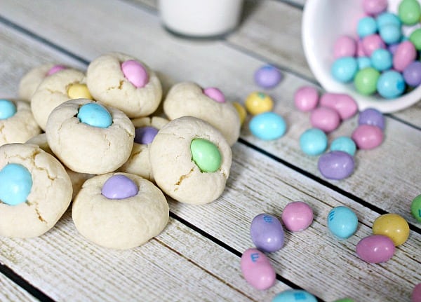 Easter-MMs-Thumbprint-Cookies-Recipe-1