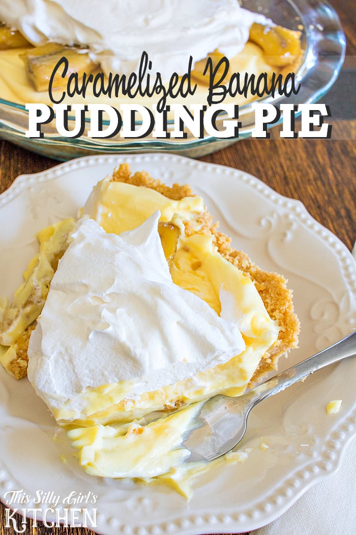 Caramelized Banana Pudding Pie, caramelized bananas combine with vanilla pudding and whipped topping in a golden Oreo crust, WOW! from ThisSillyGirlsLife.com #bananapudding #bananacreampie #oreo