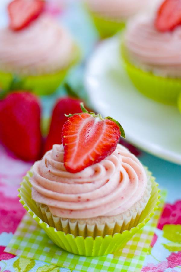 Strawberry-Cupcakes-Recipe