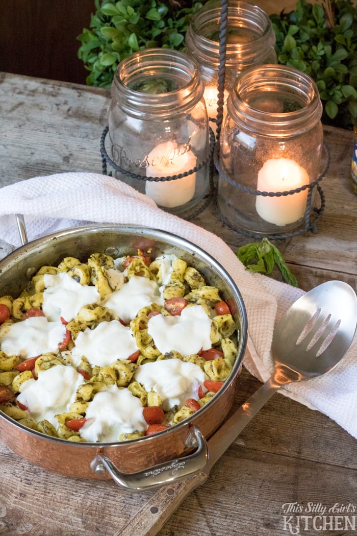 30 Minute One Pot Caprese Tortellini Bake, have dinner on the table in 30 minutes with this epic baked pasta dish! from ThisSillyGirlsKitchen.com #BarillaPesto #BJsWholesale #BarillaTortellini #ad @BarillaUS