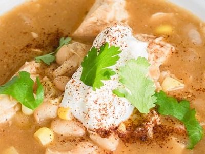 White Chicken Chili (Low Calorie Recipe!)