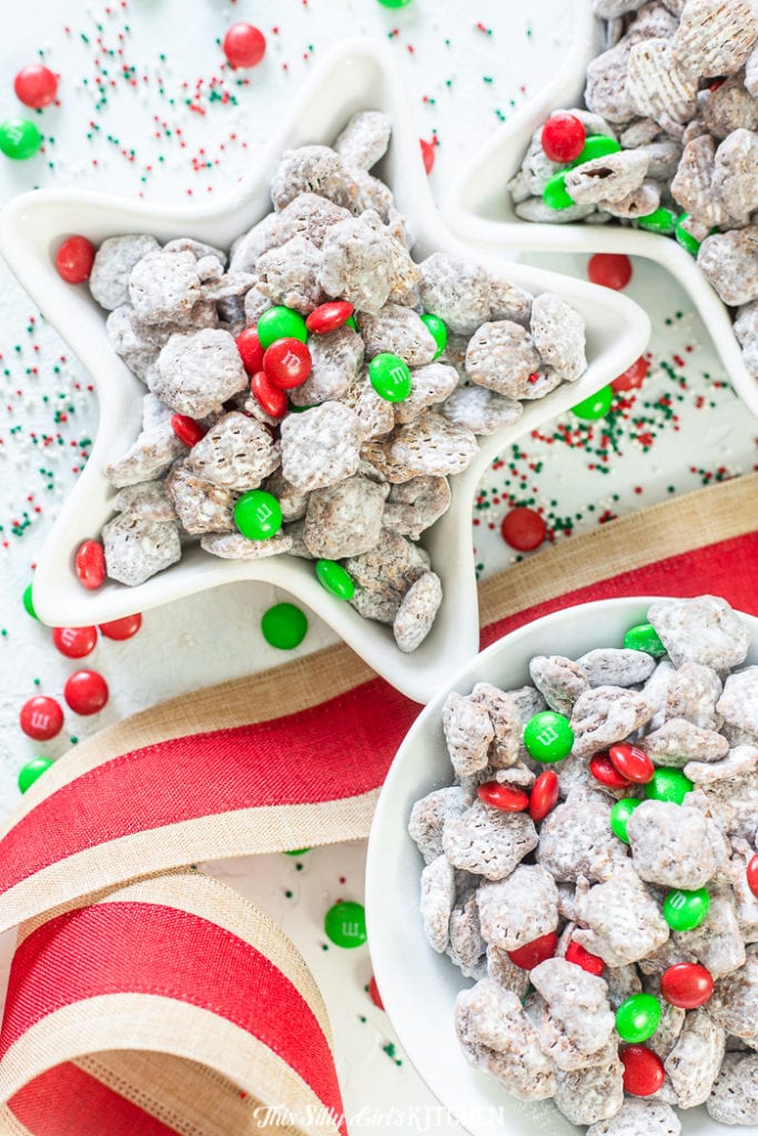 Star snapped bowl filled with Reindeer Chow Muddy Buddies