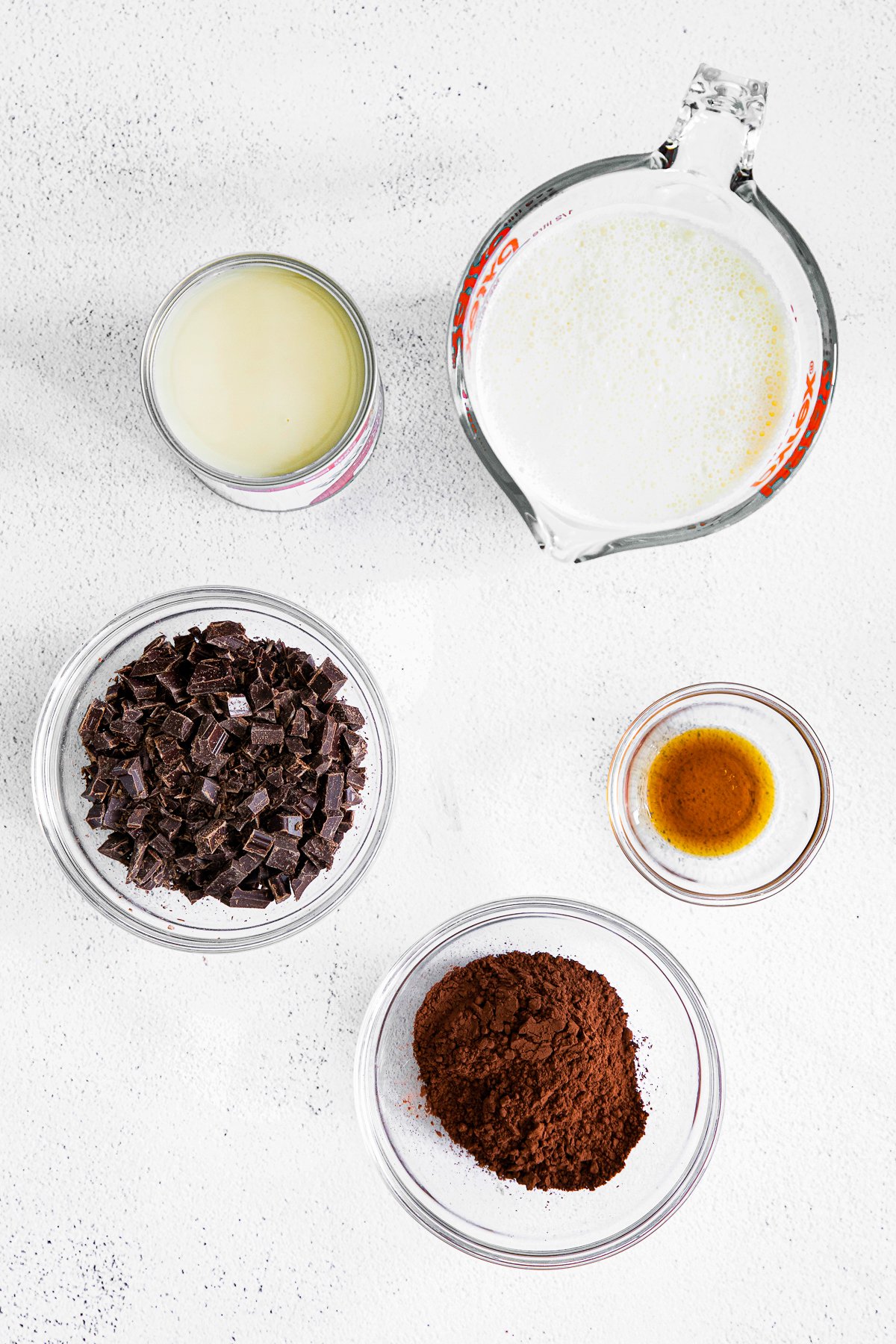 Ingredients needed to make No Churn Chocolate Ice Cream Recipe