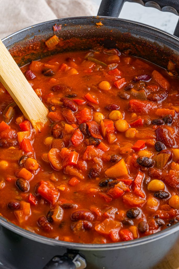 Vegetarian Chili Recipe - This Silly Girl's Kitchen