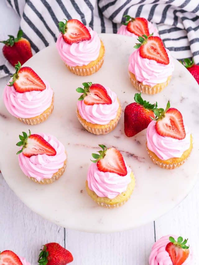 Strawberry Cupcakes Story