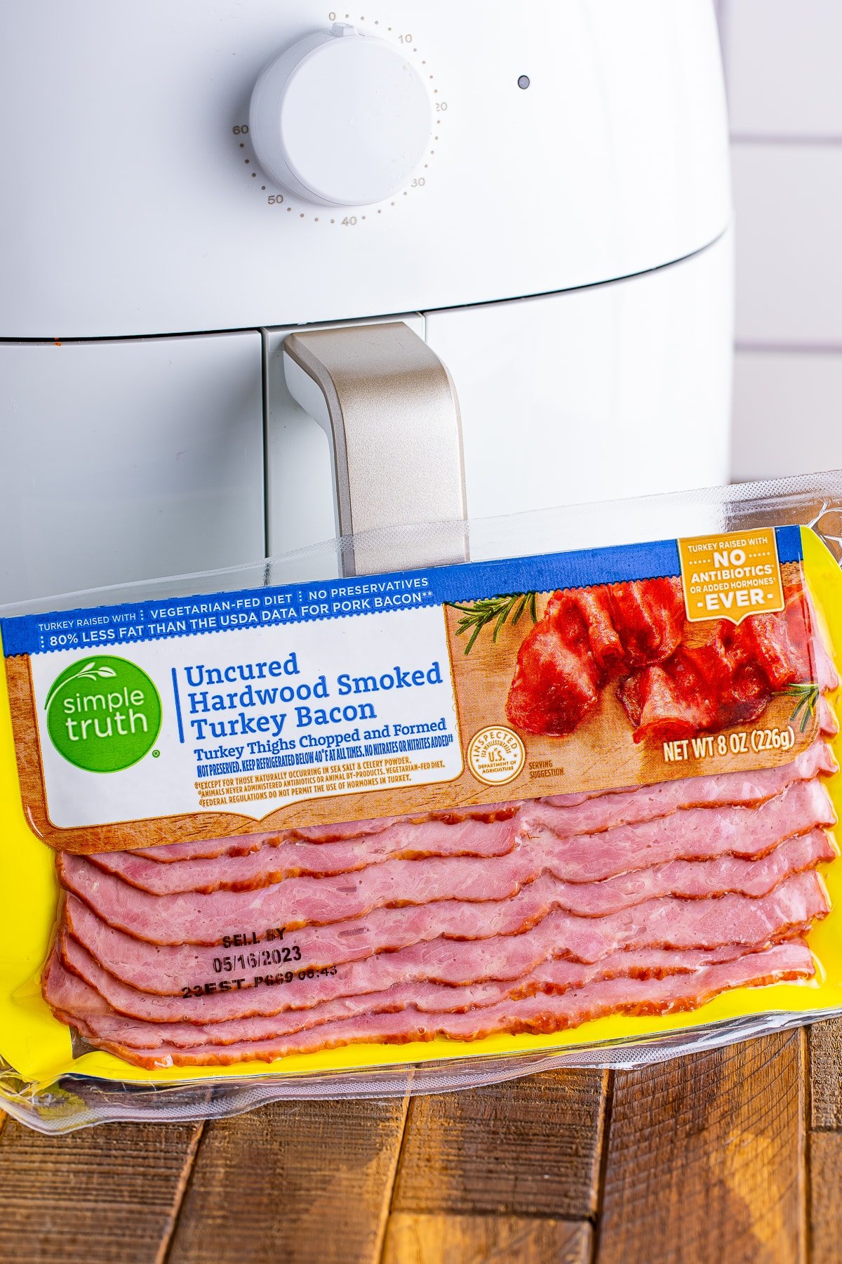 ingredients needed to make air fryer turkey bacon