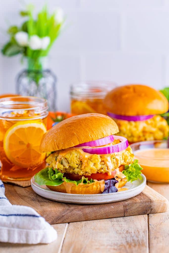 Maryland Lump Crab Cakes Sandwich (with Old Bay)