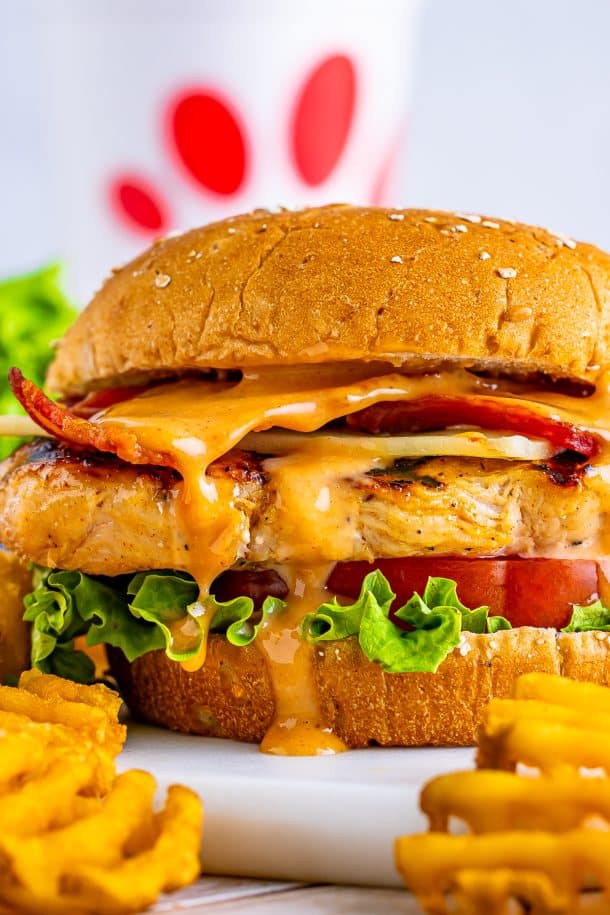 ChickFilA Honey Roasted BBQ Sauce (Copycat Recipe)