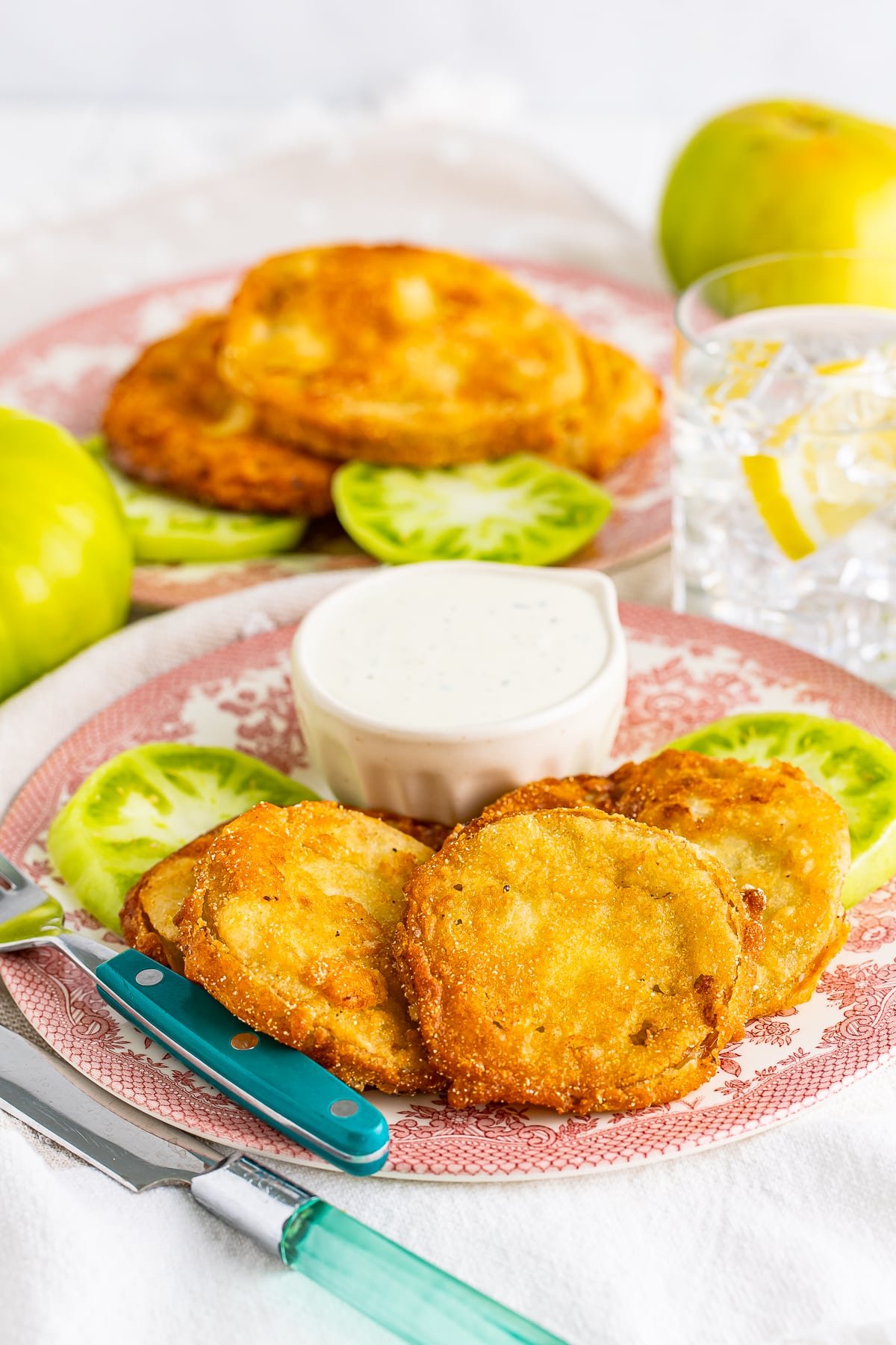 easy fried green tomatoes recipe on a vintage plate