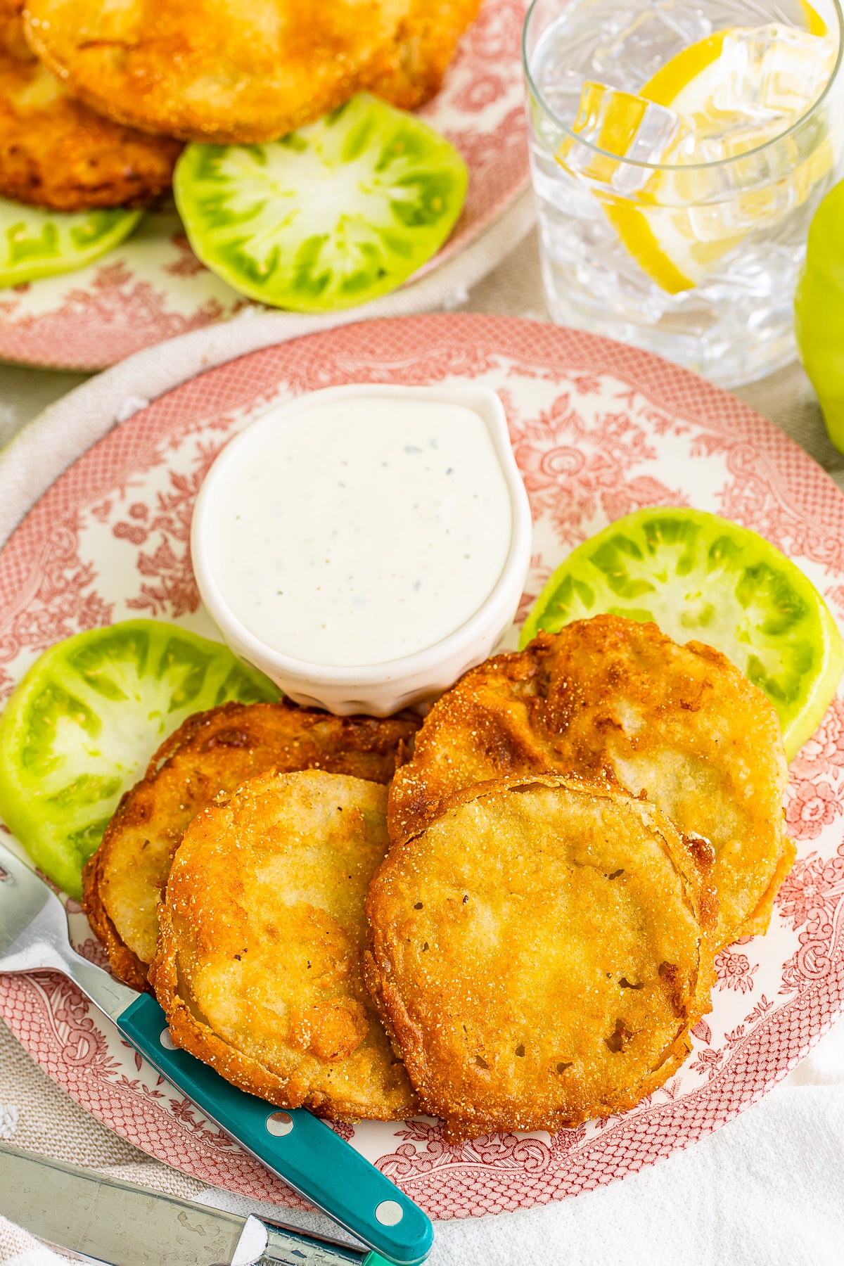 easy fried green tomatoes recipe on a vintage plate
