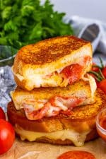 Easy Pizza Sandwich Recipe (Grilled Cheese)