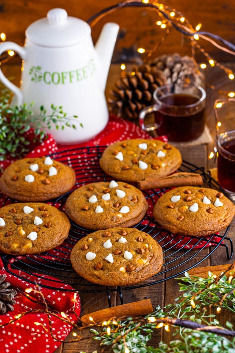 Soft Gingerbread Cookies