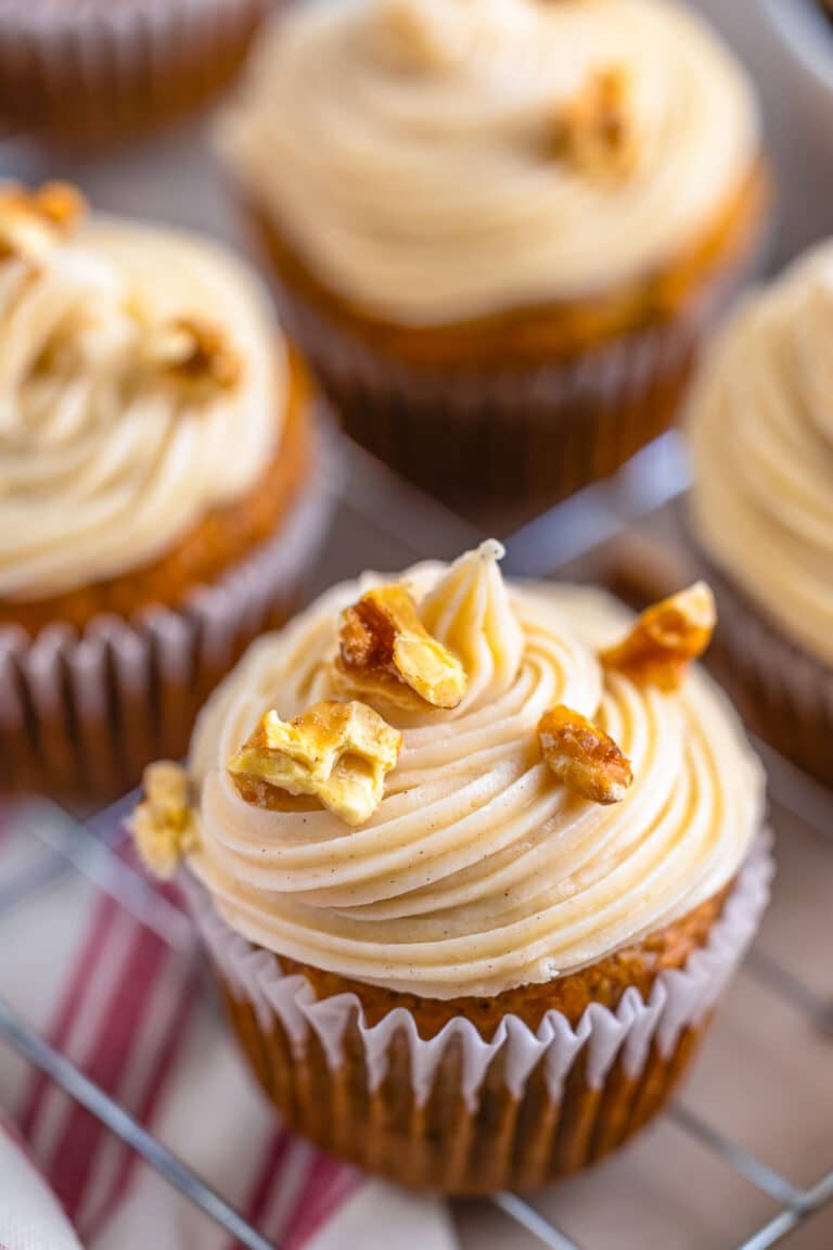 Banana Cupcakes Recipe with Cream Cheese Frosting