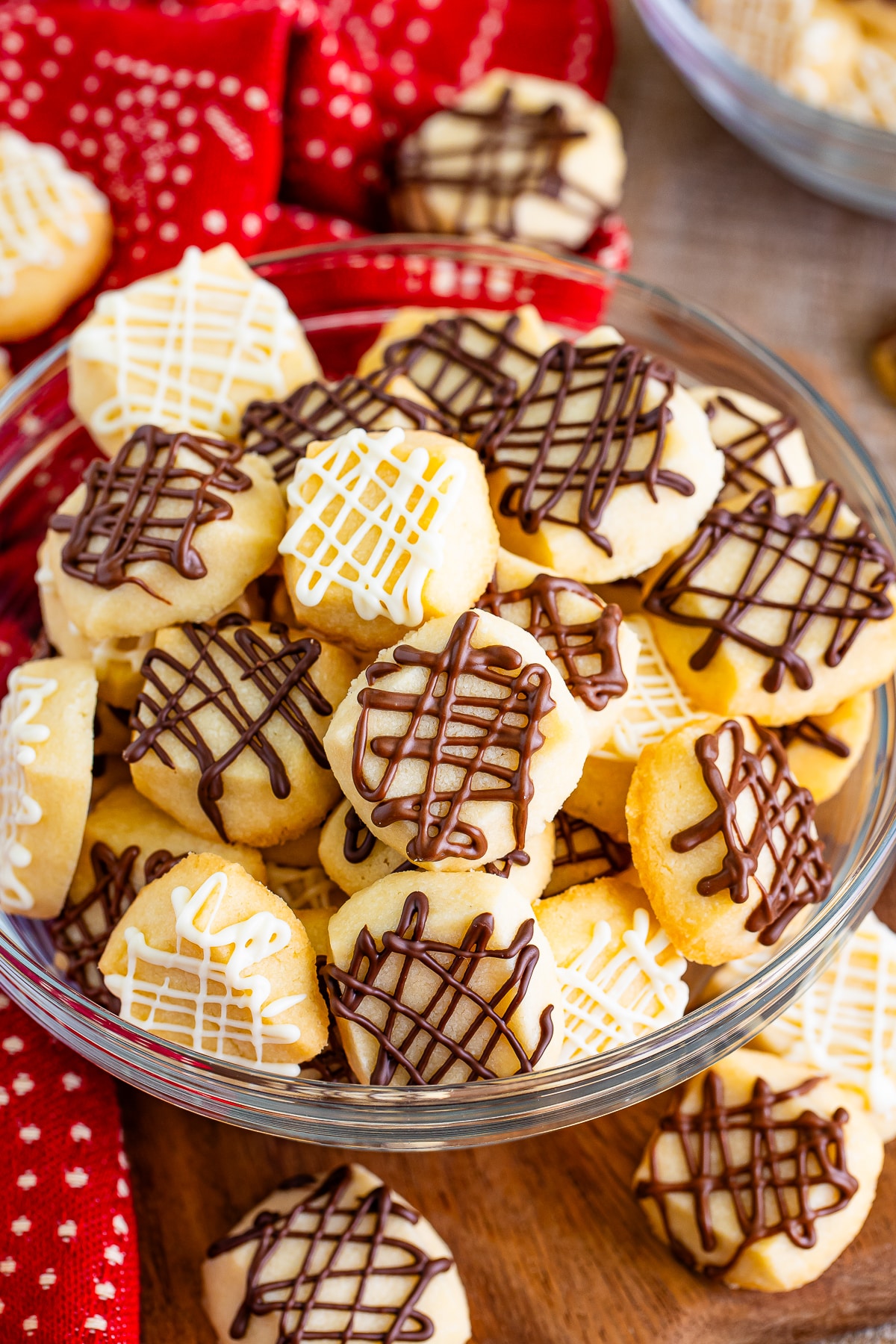 overhead christmas shortbread in a bowl drizzled with chocolate