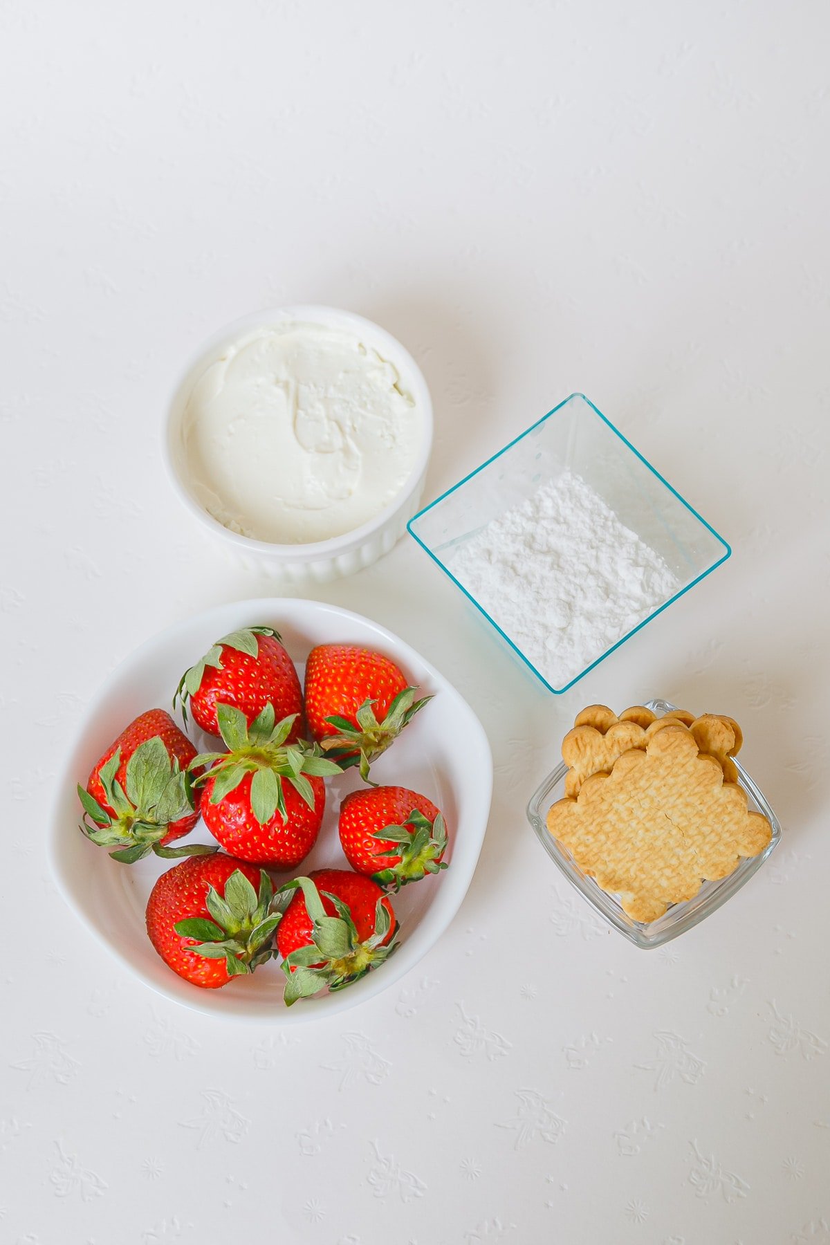 ingredients needed to make Cheesecake Stuffed Strawberries