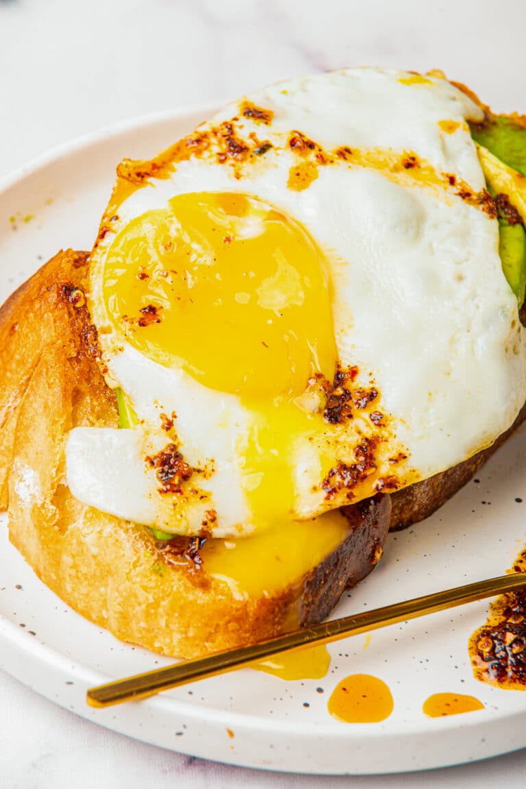 Simple Avocado Toast with Egg (Ultimate Breakfast)