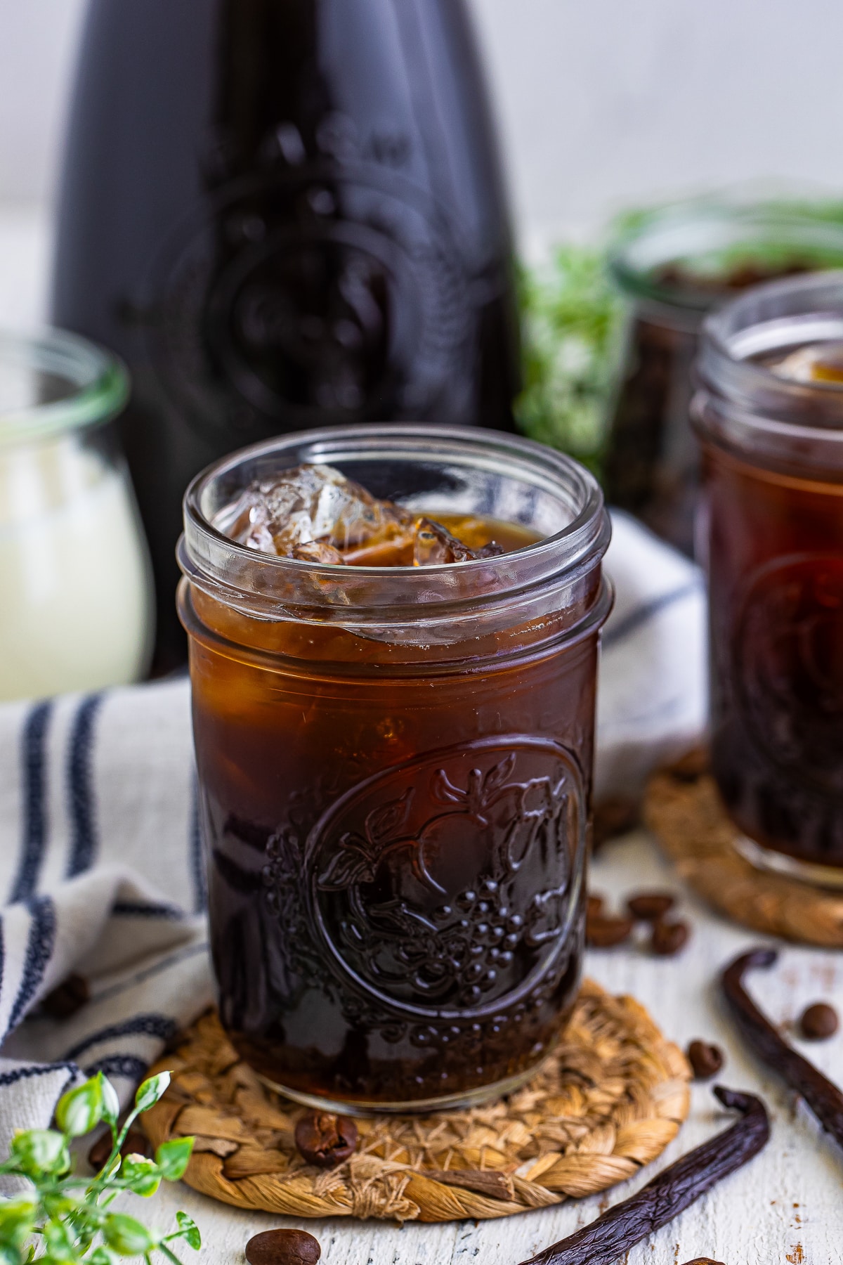 up close image of coffee liqueur recipe served in glasses with ice