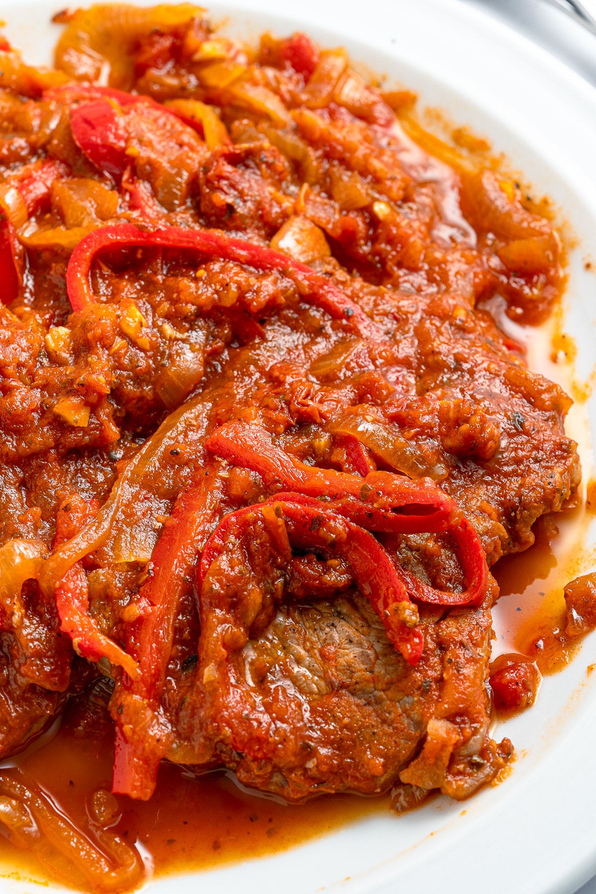 finished Steak Pizzaiola on plate