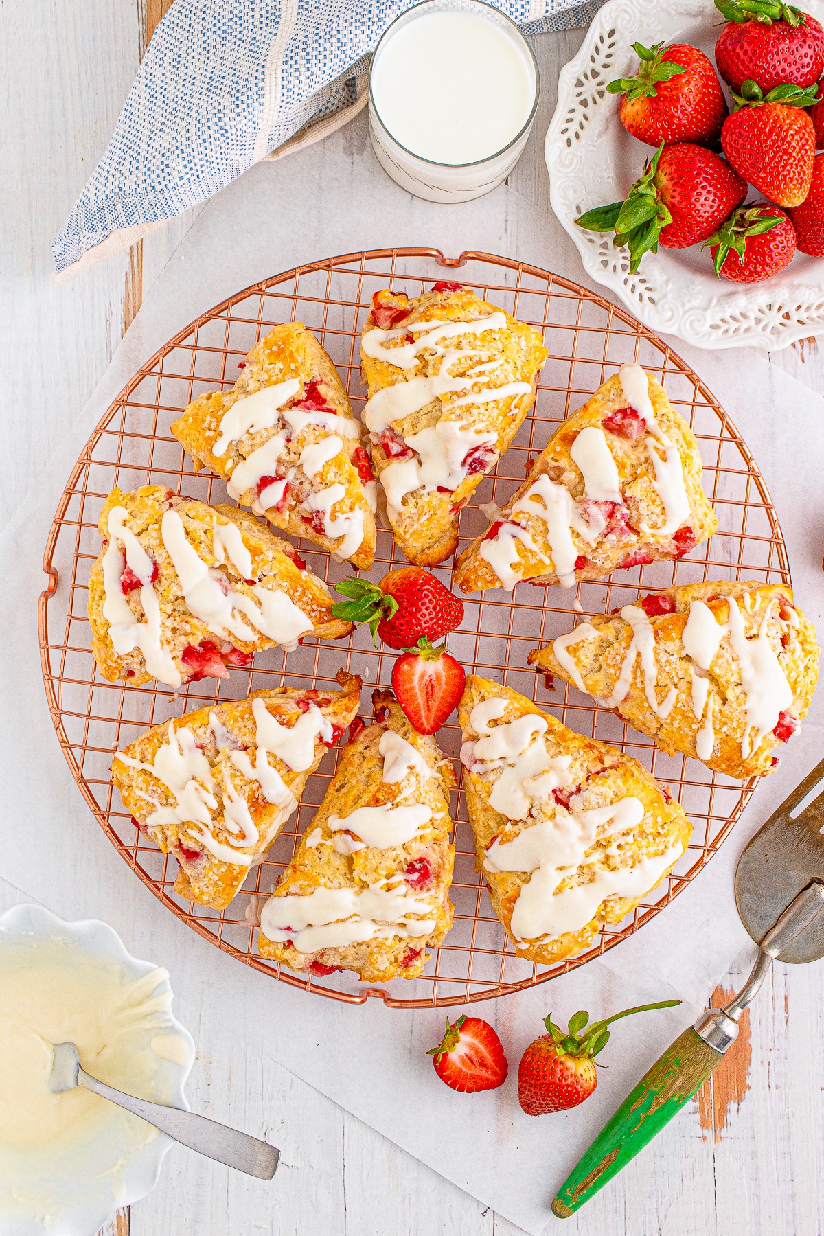 overhead image of finished Strawberry Scones on a wire rack