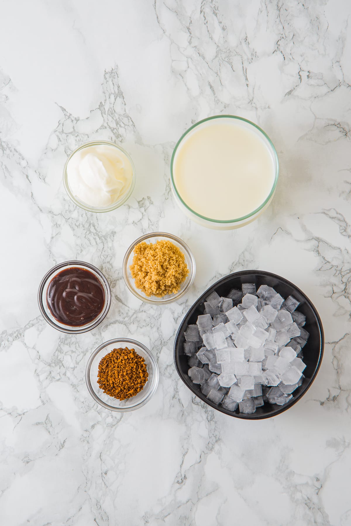 ingredients needed to make iced cafe mocha