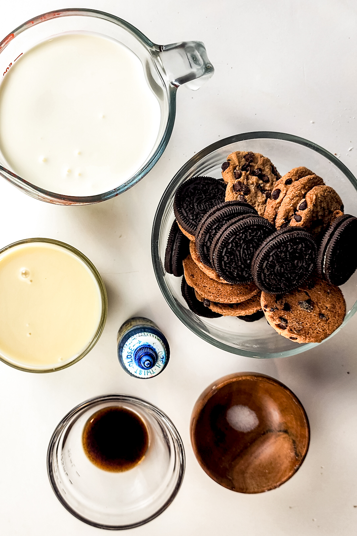 ingredients needed to make Cookie Monster Ice Cream 