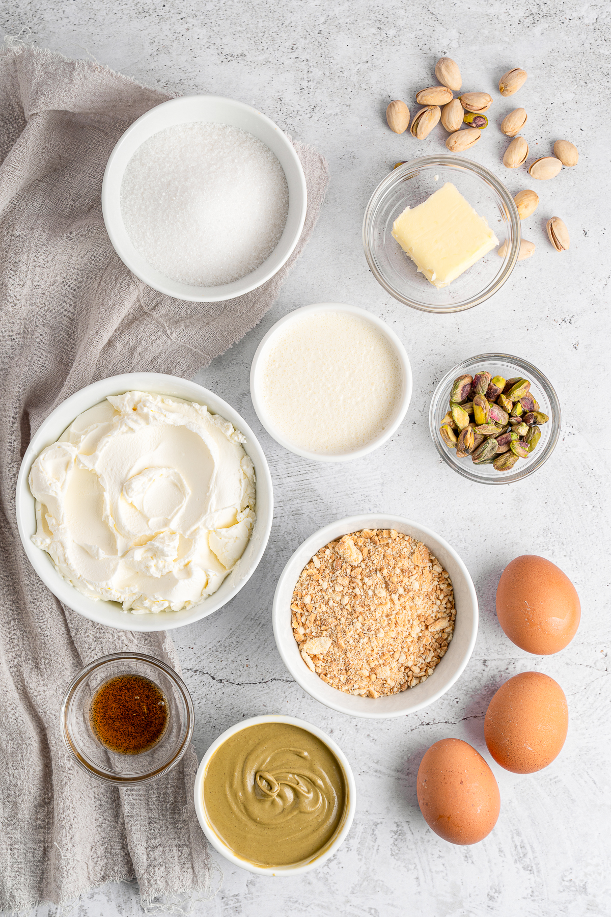 ingredients needed to make Pistachio Cheesecake