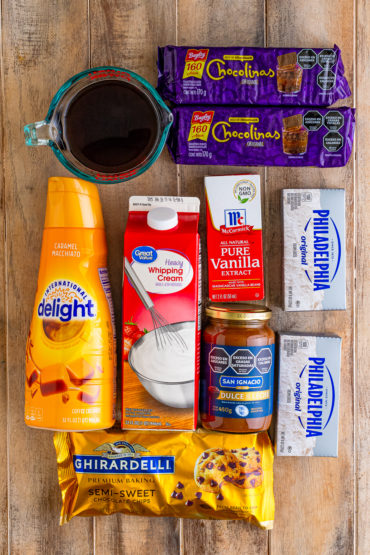 ingredients needed to make Chocotorta