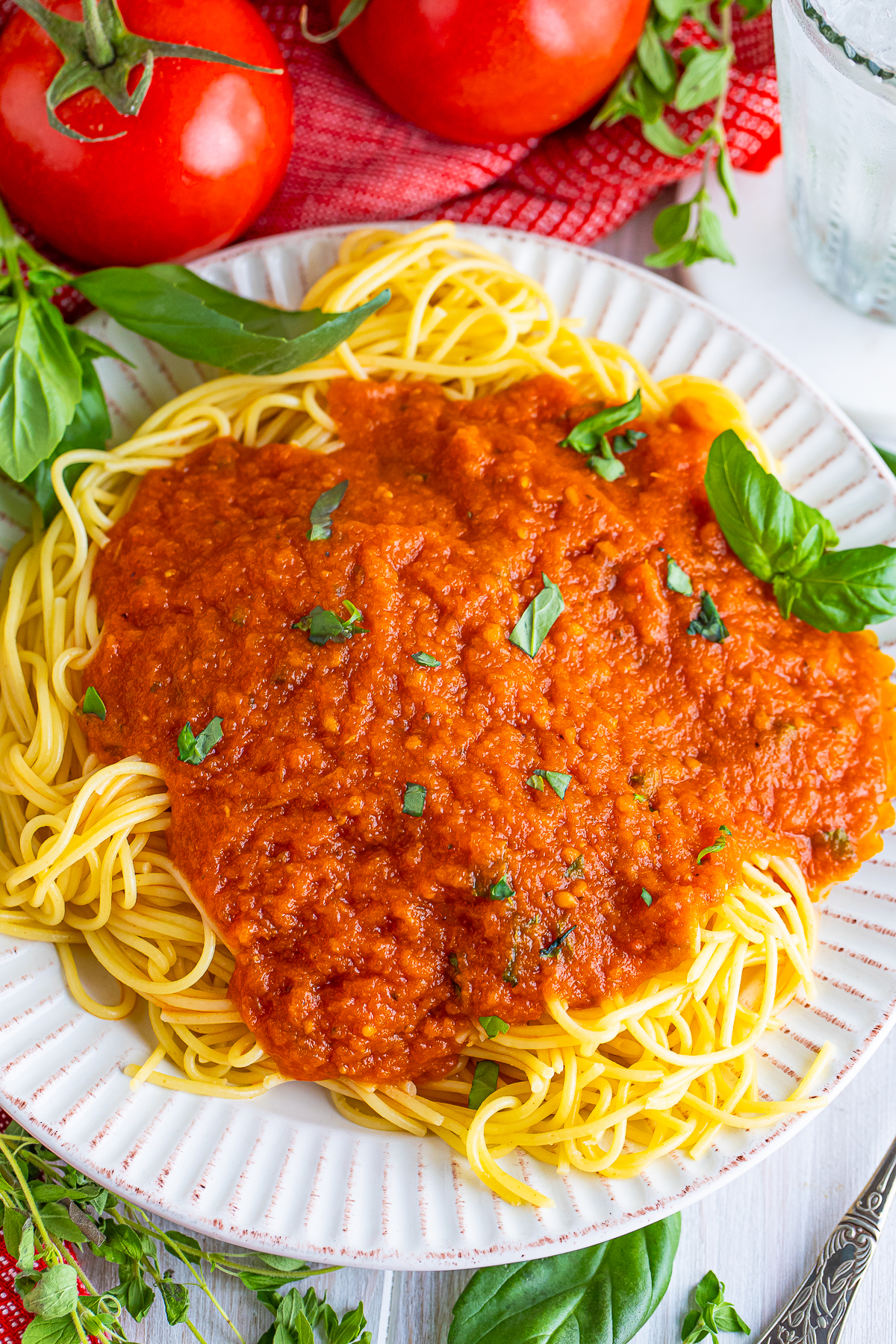 We’re gonna talk about Roasted Tomato Sauce today. If my husband Jeremy had his way, we would eat pasta every night until the end of time.
