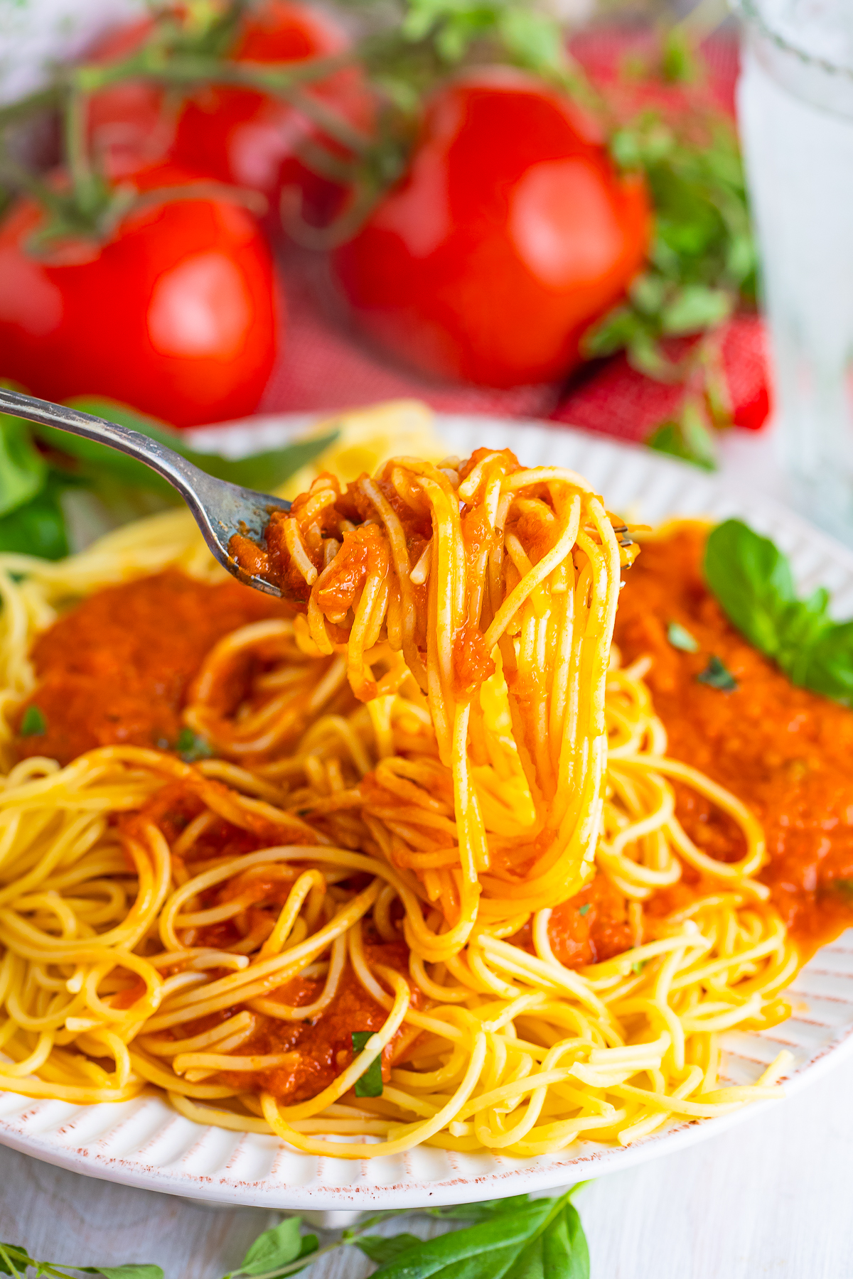 We’re gonna talk about Roasted Tomato Sauce today. If my husband Jeremy had his way, we would eat pasta every night until the end of time.