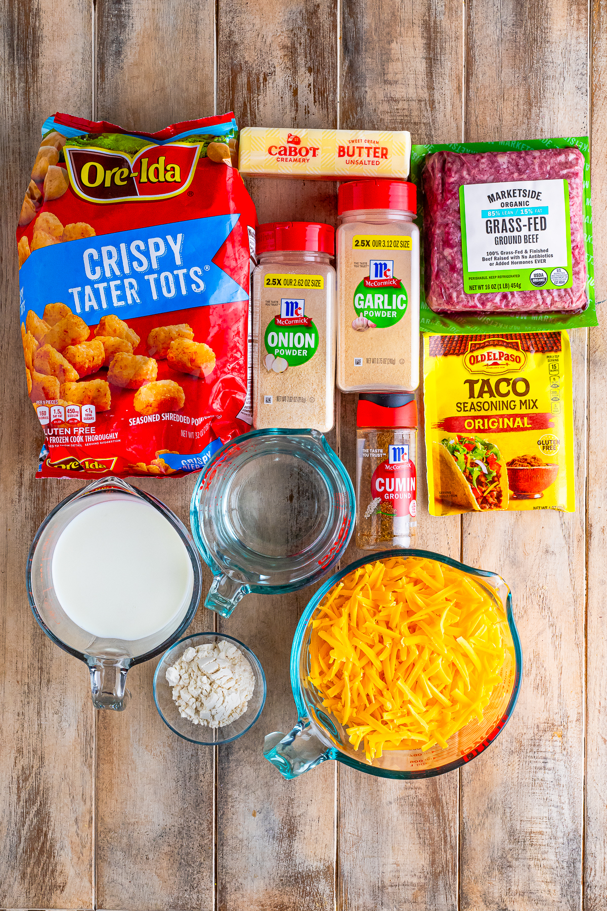 I love tater tots and I love nachos. BOOM! Tater Tot Nachos! 