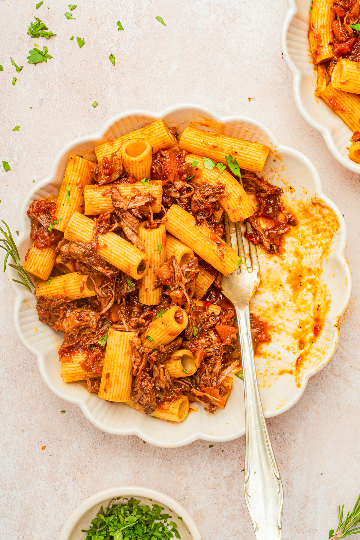 w dishes feel cozier than a pot of Beef Short Rib Ragu bubbling away on the stove.

This rich Italian meat sauce (it’s called ragu alla in some cookbooks) turns boneless beef short ribs, crushed tomatoes, and fresh herbs into the ultimate comfort food!