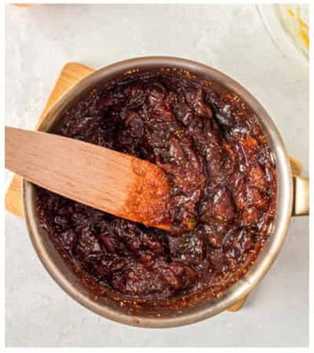 Fig filling cooked down into a thick jam.