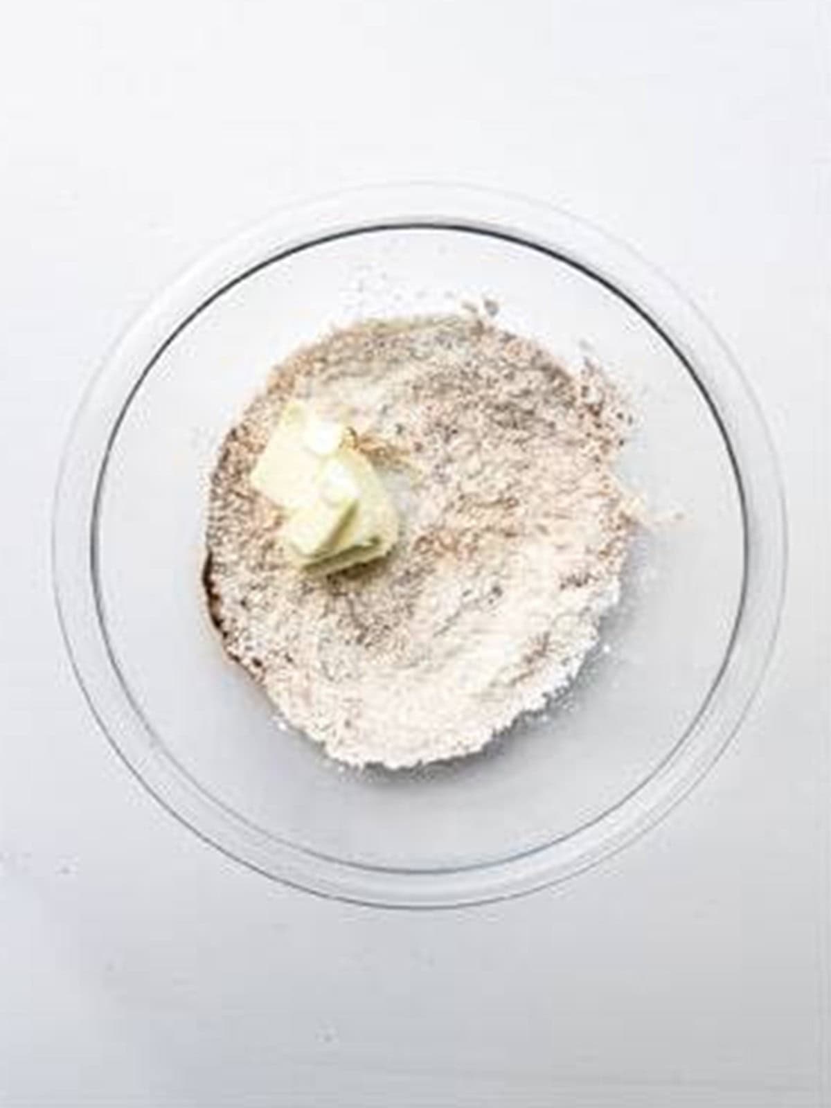 Flour, cinnamon, and butter combined for the crisp topping.