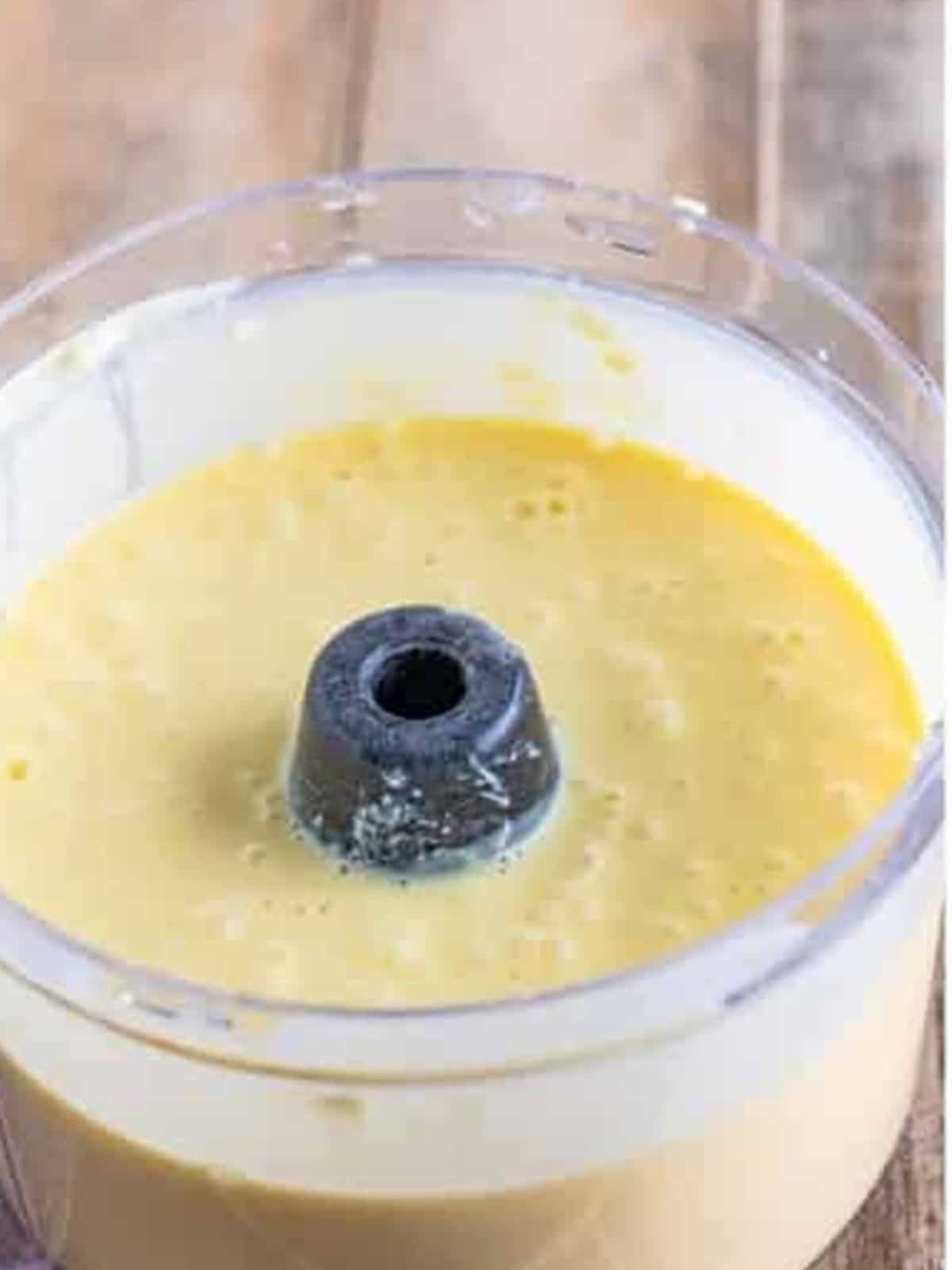 Smooth cottage cheese cake filling blended in a food processor.