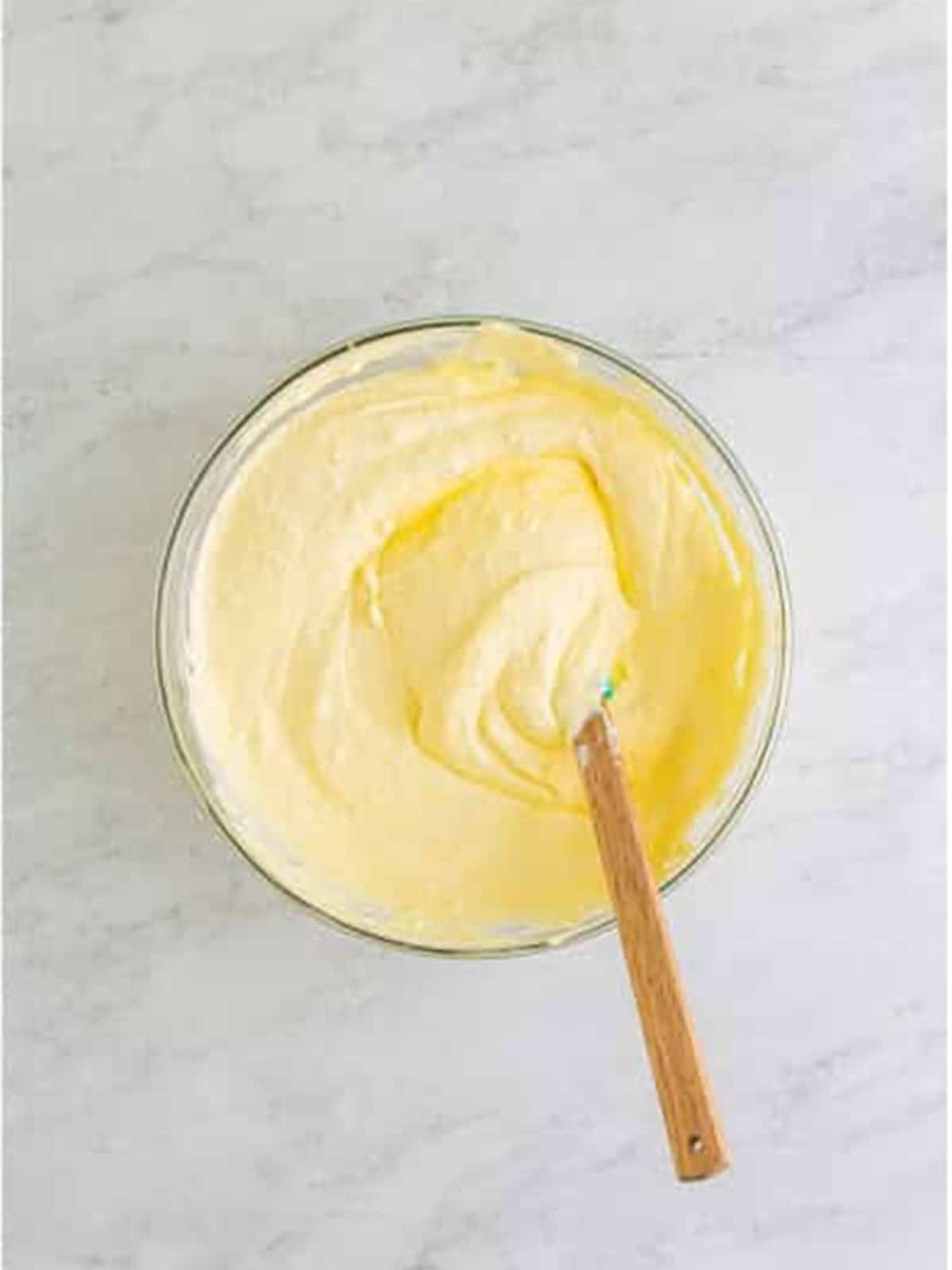 The coconut pudding and whipped topping mixed together.