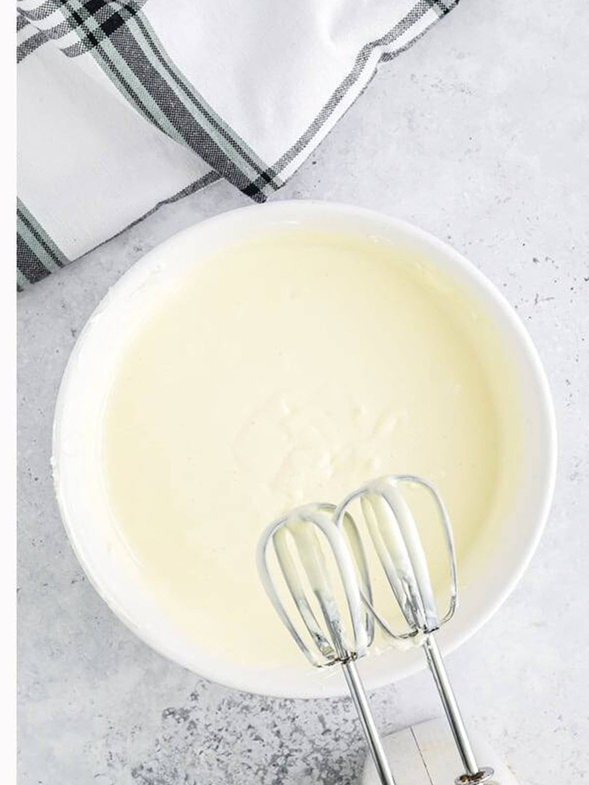 Filling mixed until completely smooth for ice cream dirt cake.