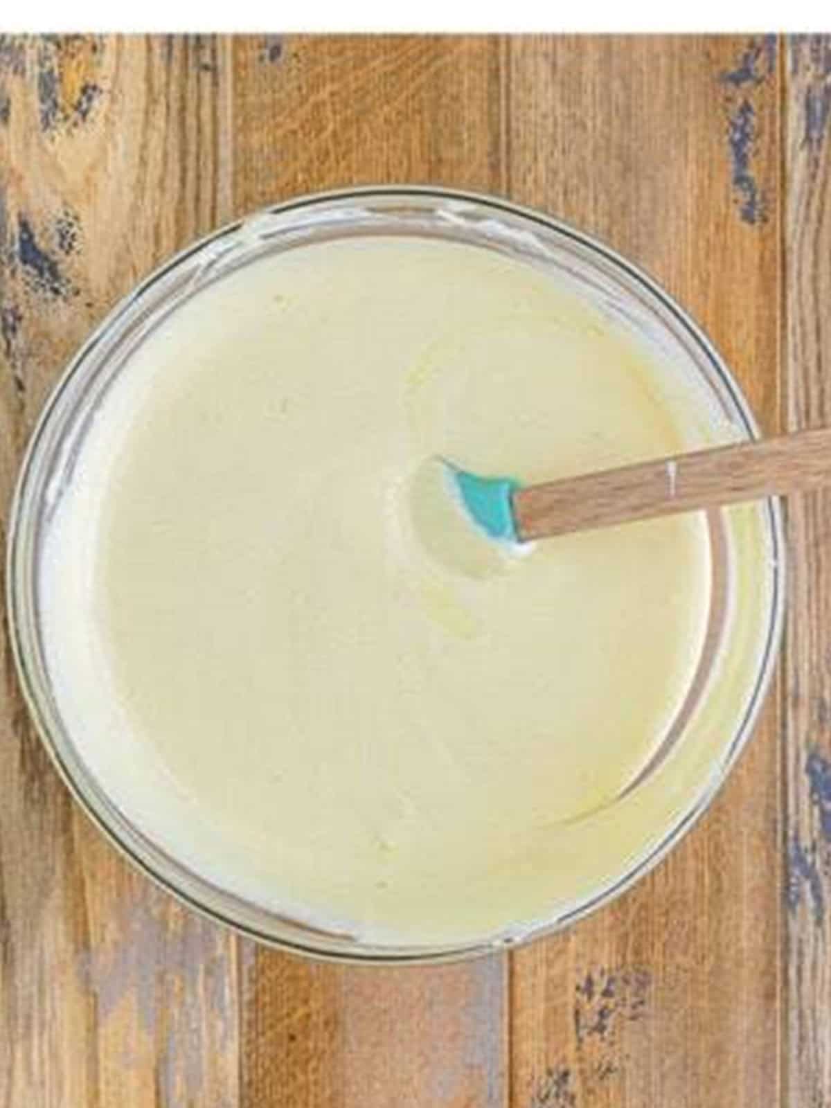 Whipped topping folded into the lemon filling.