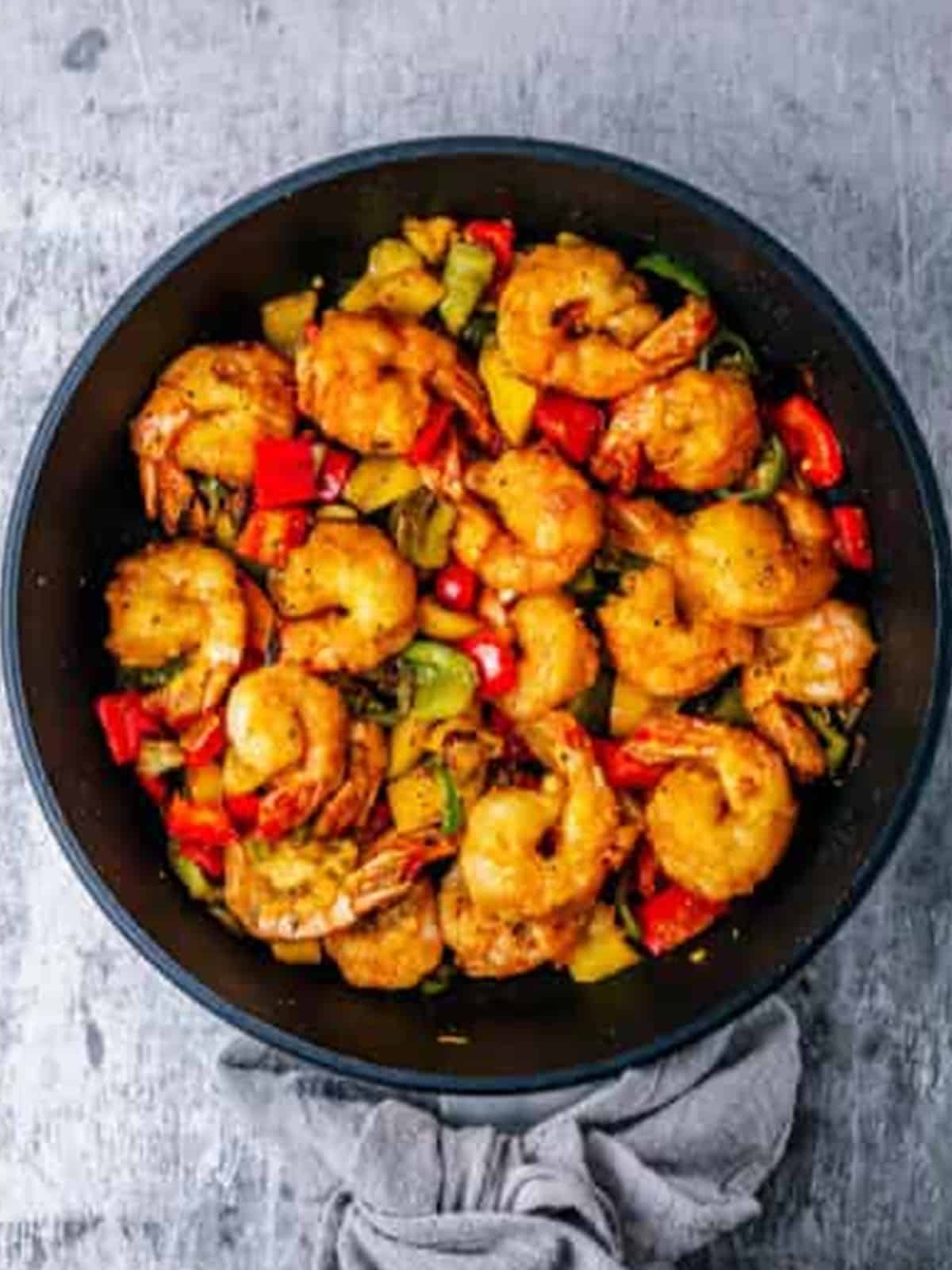 Fried shrimp tossed with sauteed bell peppers, onion, and jalapeno.