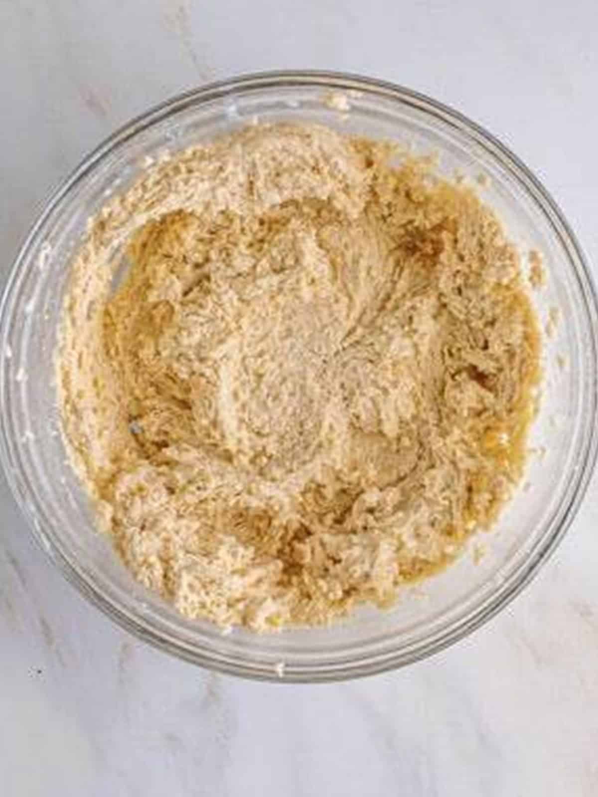 Cinnamon and sugar stirred together for the cookie dough topping.